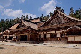金剛峯寺　写真提供：（公社）和歌山県観光連盟